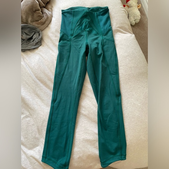 Lululemon leggings - Picture 1 of 3